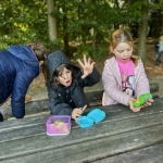 3de kleuter Zillebeke naar het bos