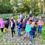 3de kleuter Zillebeke naar het bos