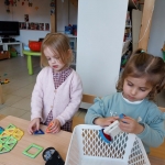 Klasdoorbrekend spelen in de kleuterklas.