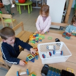 Klasdoorbrekend spelen in de kleuterklas.