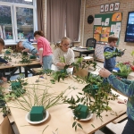 Bloemschikken voor Moederdag in 4Z 